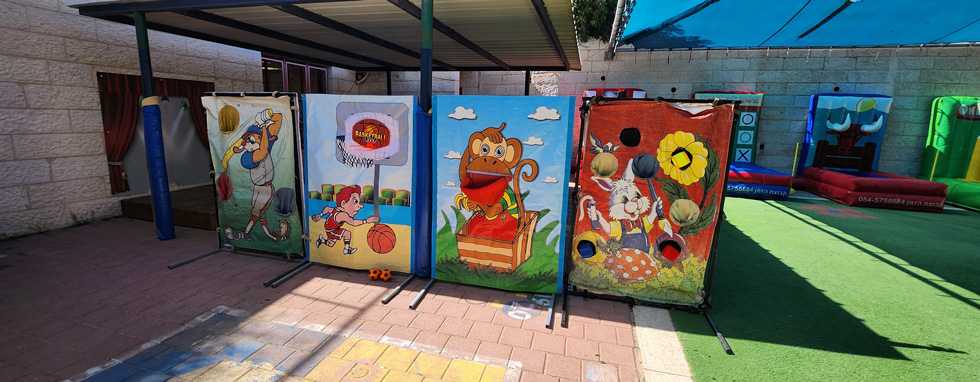 עמדות ודוכני משחק ושטיחי משחק 3