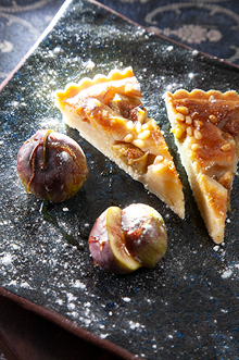 Figs & Almonds Tart3.jpg D0EF4AD3-C13D-CE35-8286-788ECC6550DD.jpg