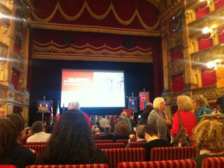 2.teatro-carignano-prima-dellinizio--400x300.jpg 1DD45EBD-1E16-189F-F5EE-04A0DD8EFCBD.jpg