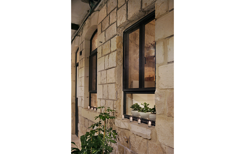 סוויטות ארגמן 18