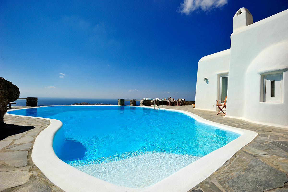 PRIVATE PLAN Mykonos villa rent