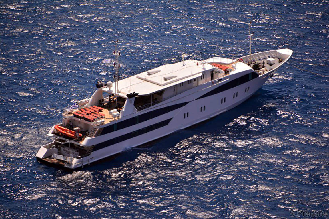 Mega Yacht