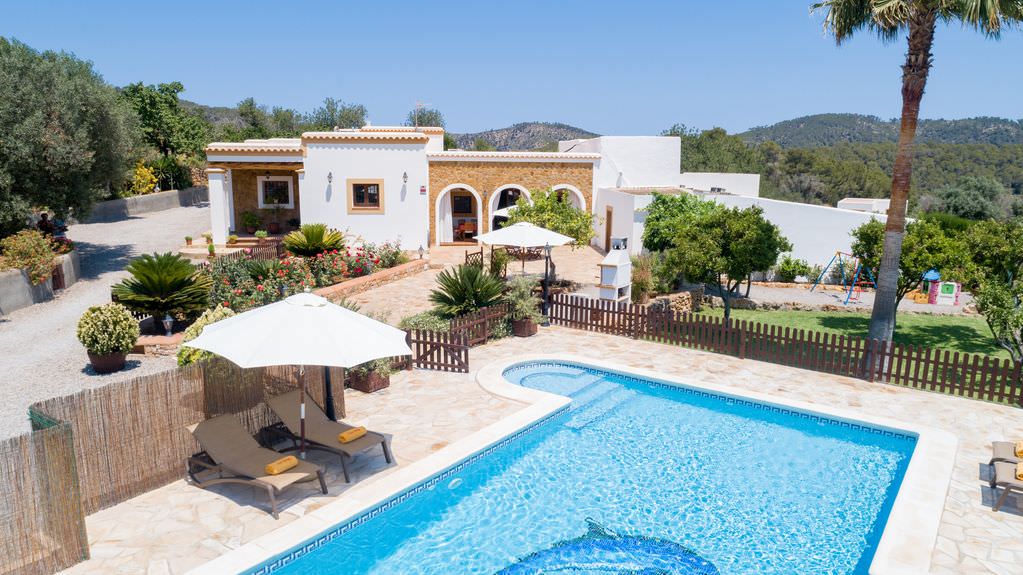 PRIVATE PLAN Ibiza villa rent