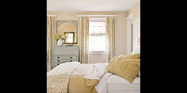 Custom bedding by Designer’s Showcase