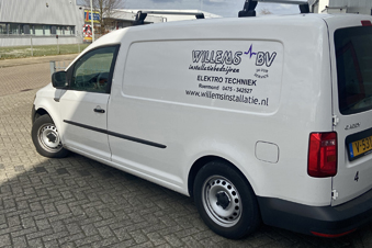 Monteur van Willems Installatie aan het werk