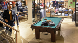 Castelijn Fashion & Denim, Beek