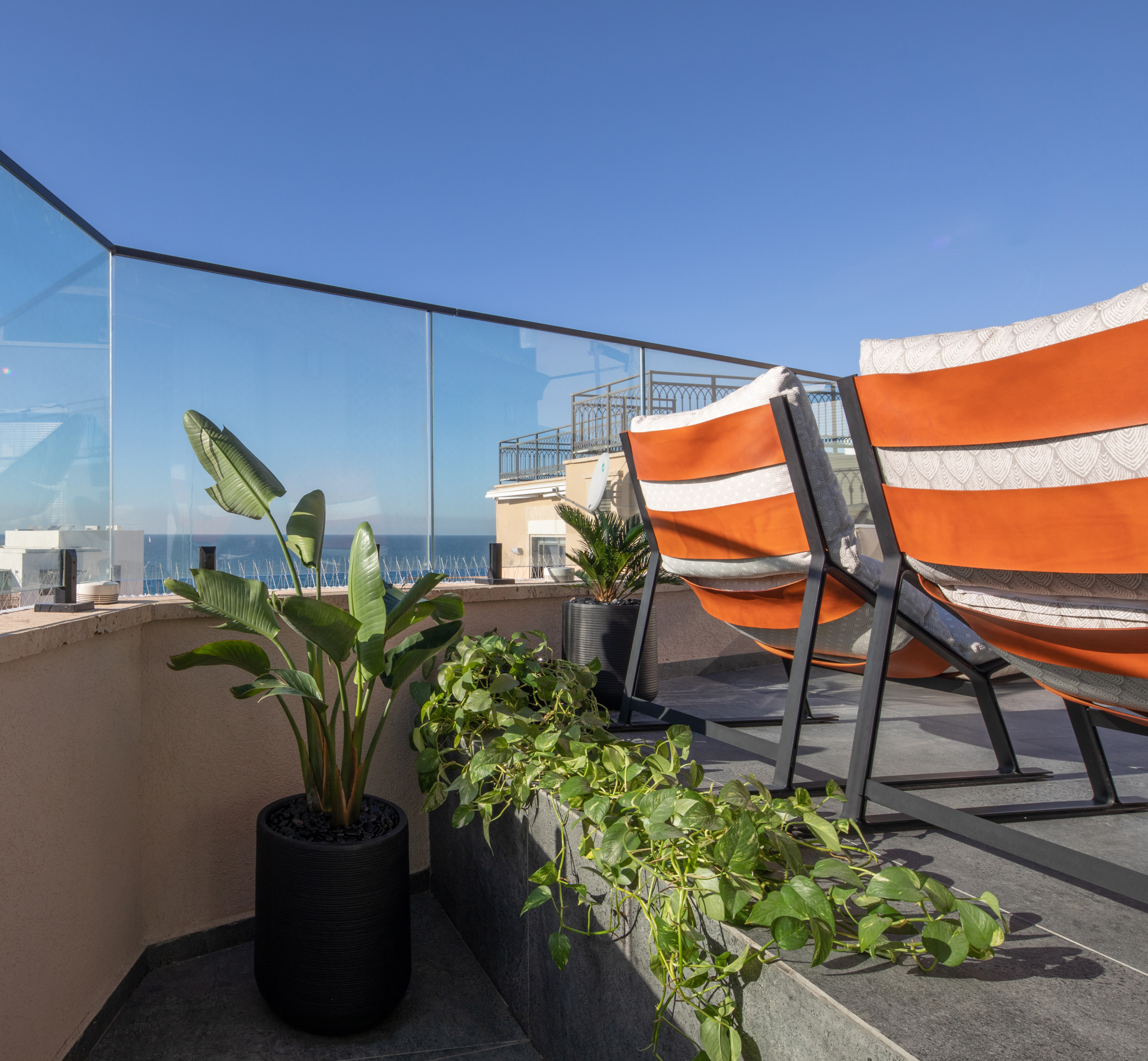 layul roof top