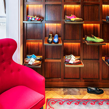 MANOLO BLAHNIK