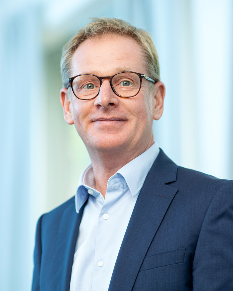 Dr. Ansgar Hörtemöller Prof. Dr. Ansgar Hörtemöller