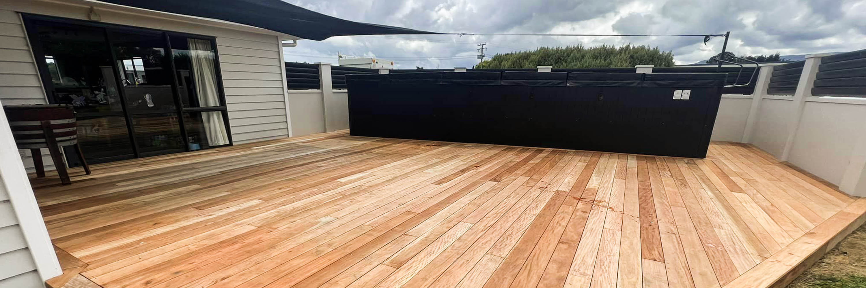 Ruahine Property Works Limited  - deck building