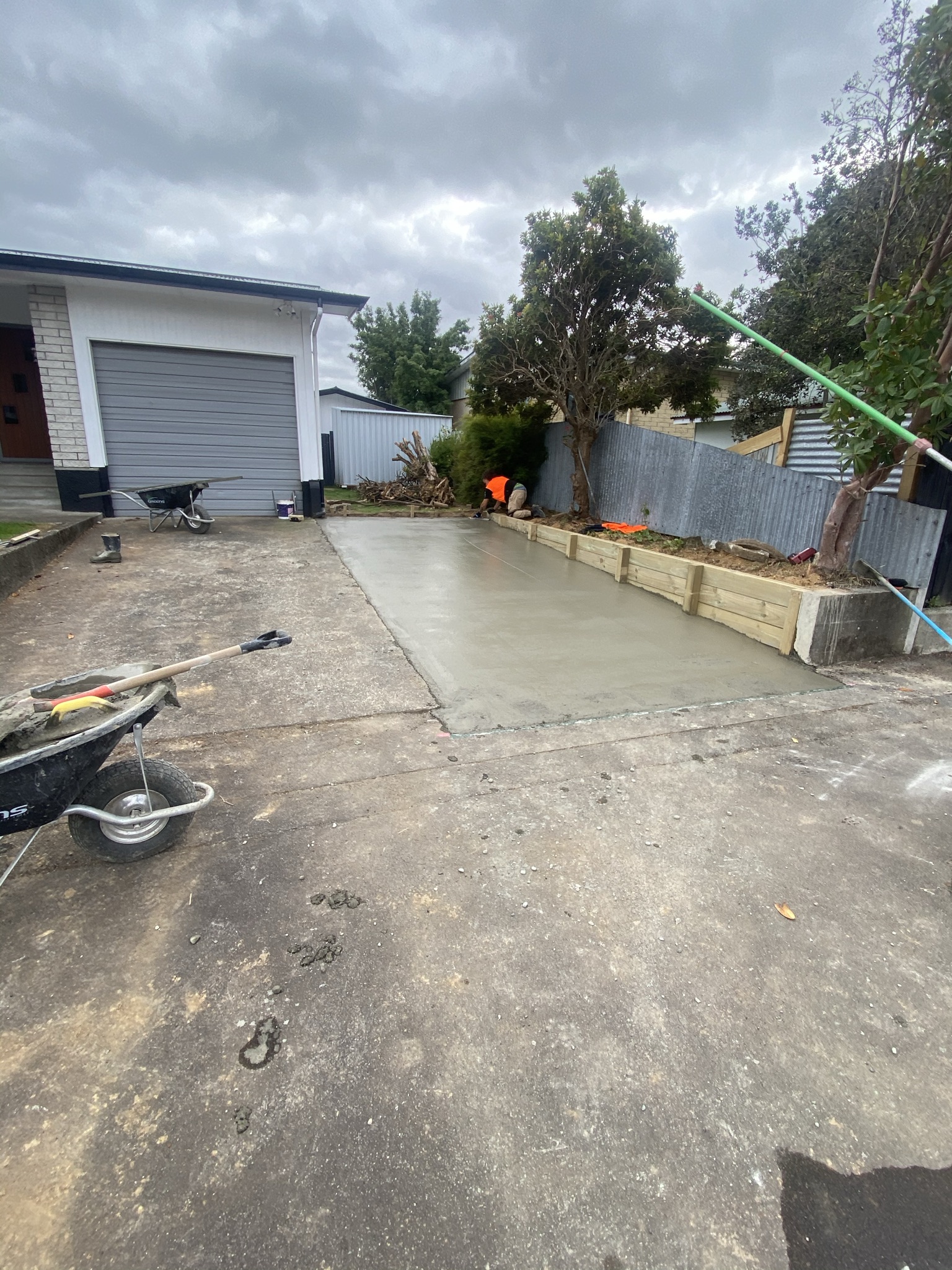 Ruahine Property Works limited - concrete driveway works