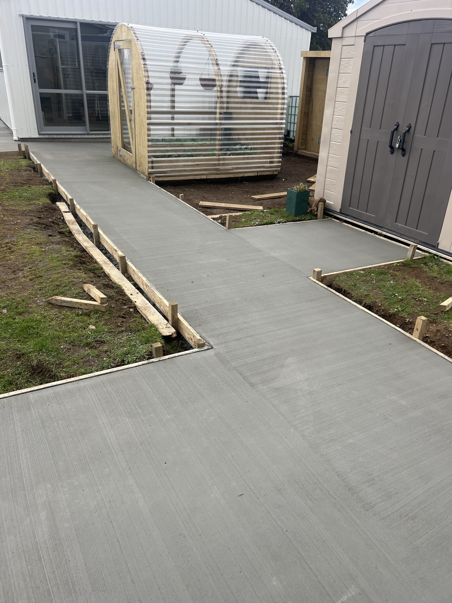 Ruahine Property Works limited - concrete walkways
