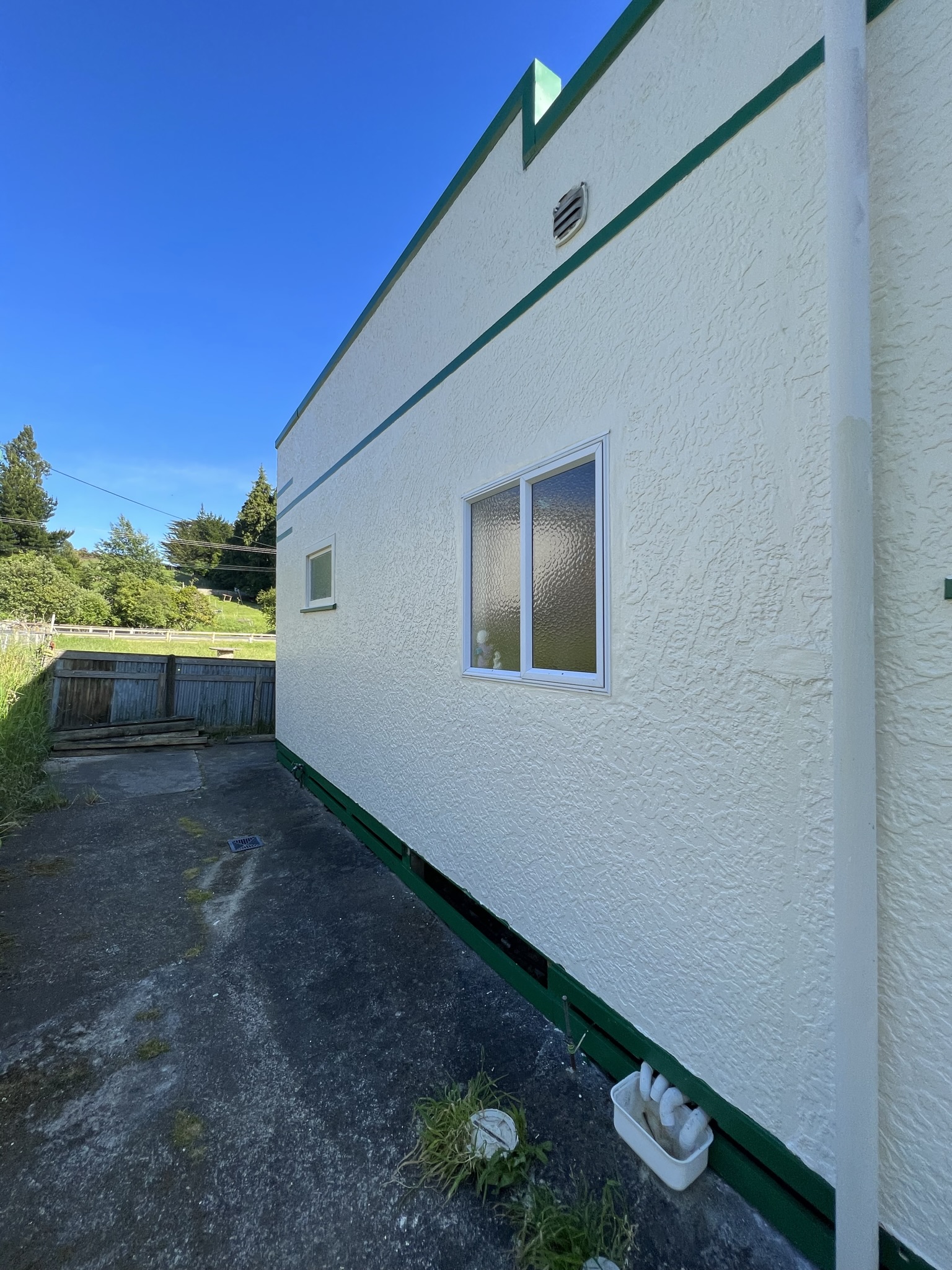 ruahine property works - exterior house paint