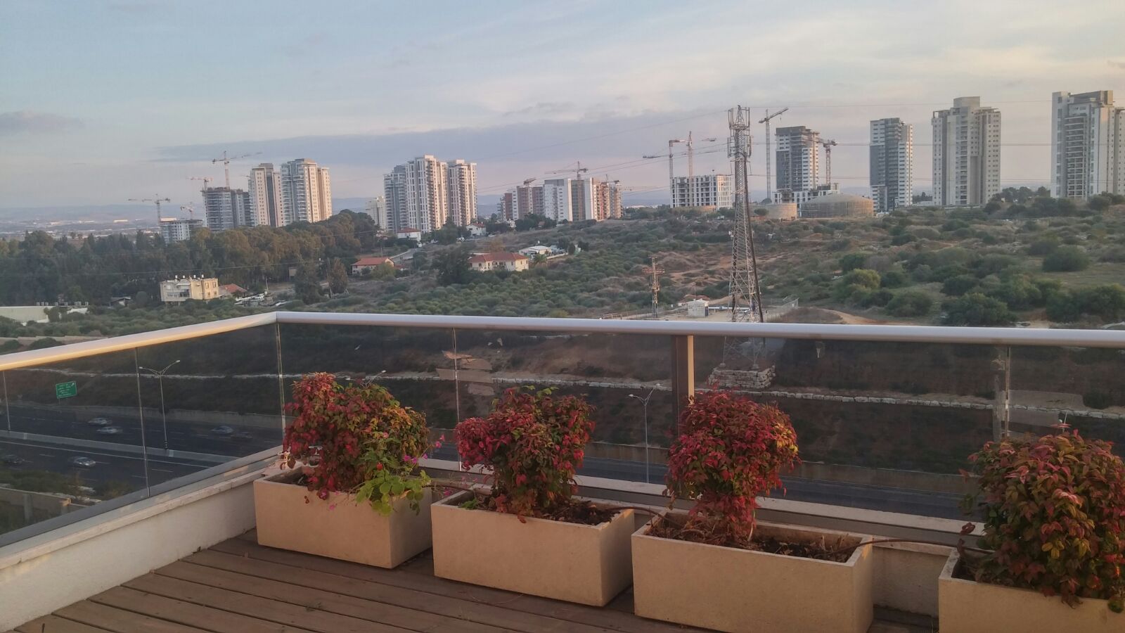 פנטהאוז יוסף נקר 15, כפר גנים ג', פ"ת 10