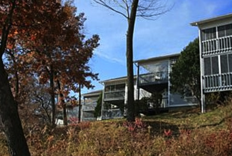 Summer Oaks swimming pool
