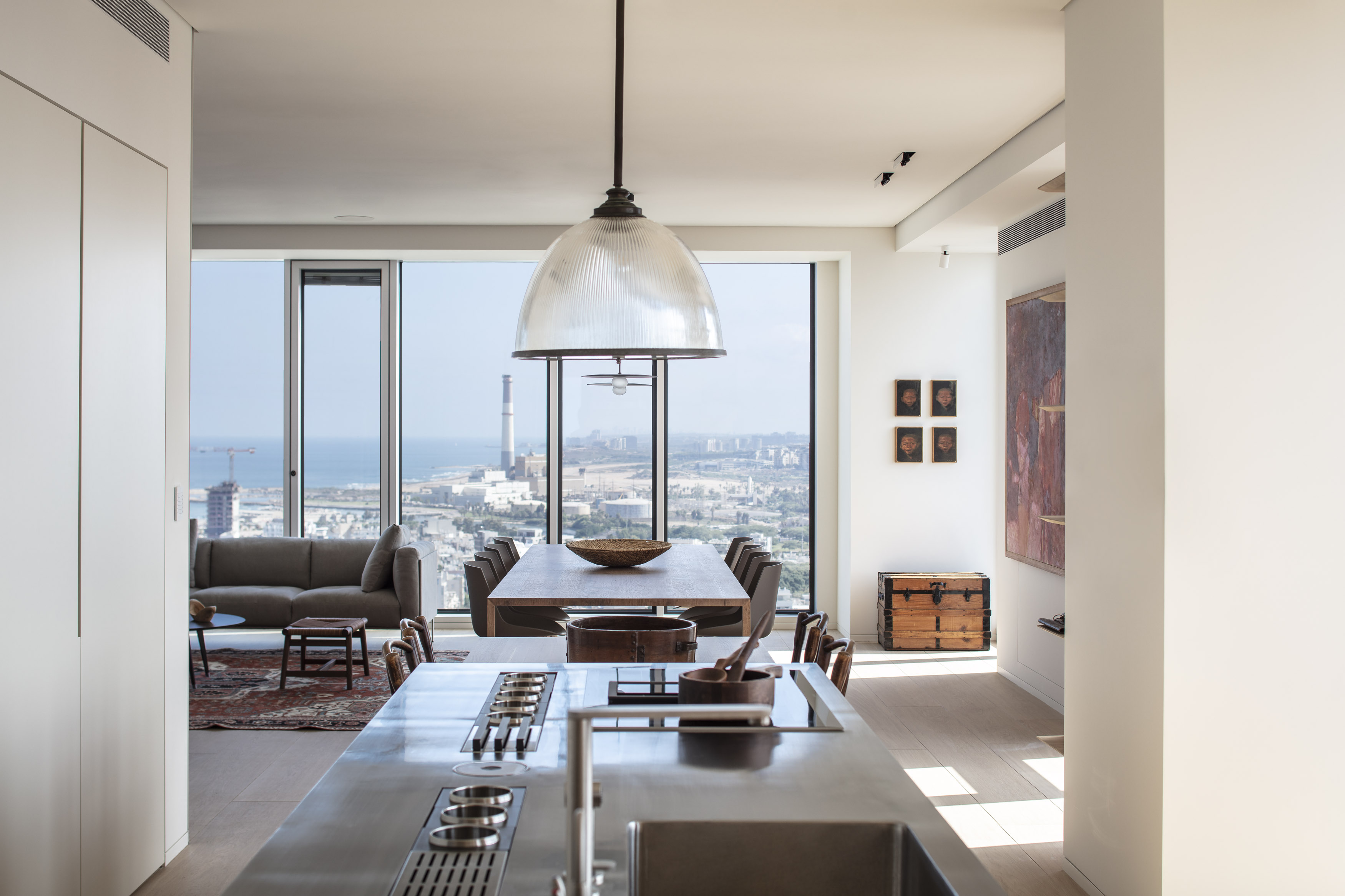A Apt 7
