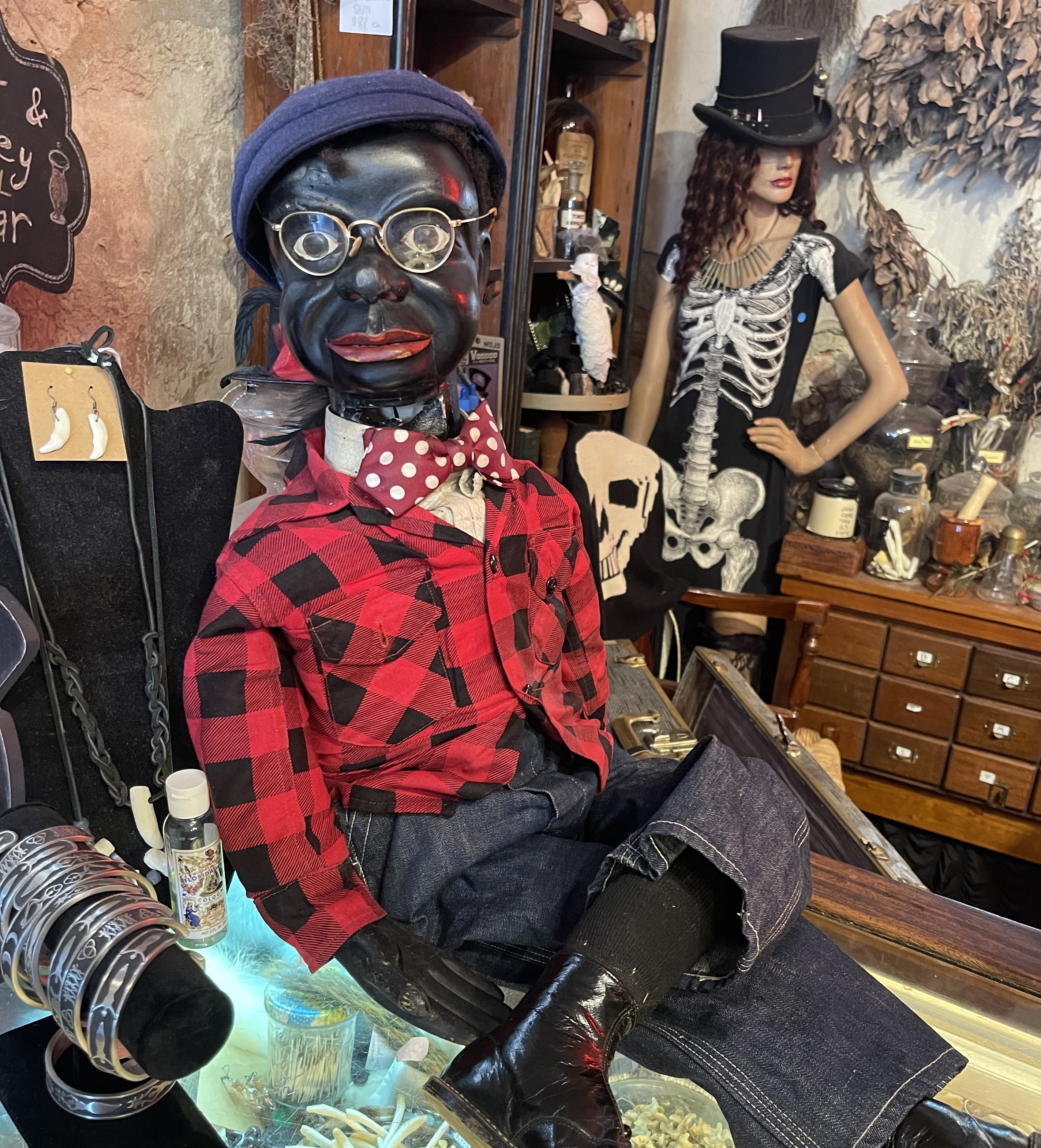 SPIRIT SHOP & POP-UPS