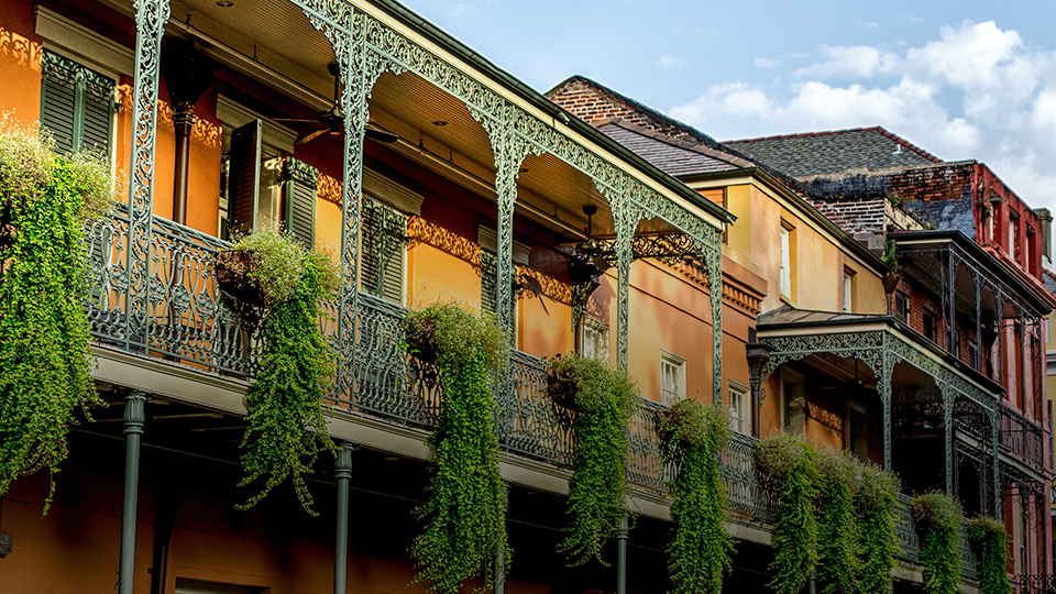 GARDENS IN THE SKY | FRENCH QUARTER BALCONIES