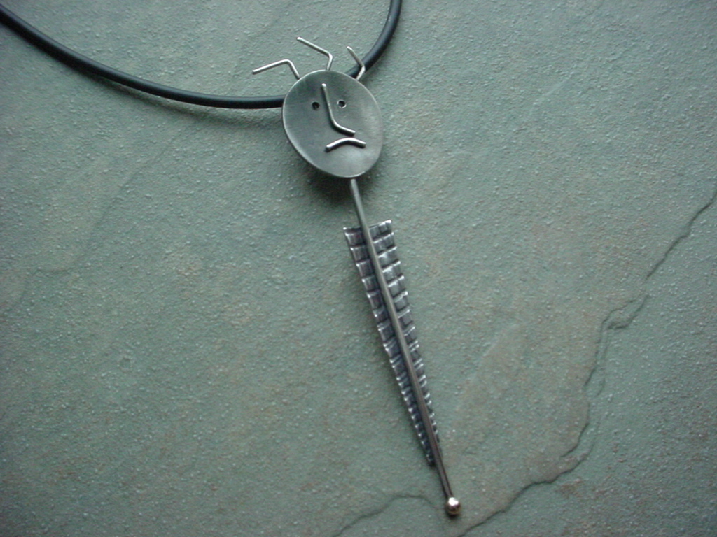 Neck jewellery by Elisabeth Soppelsa - Sterling Silver and Rubber