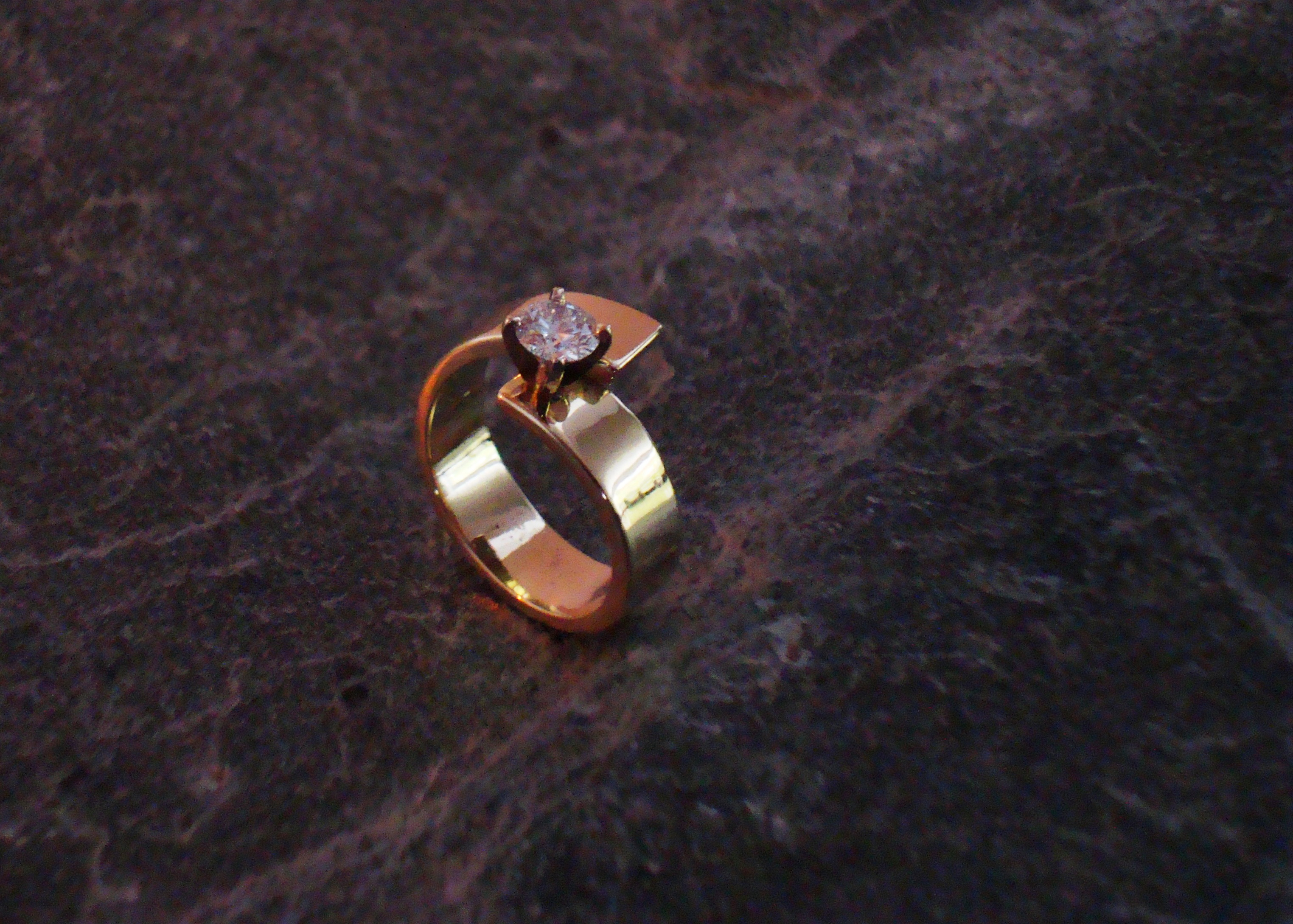 Ring by Elisabeth Soppelsa - Ring 18 K Gold and Diamond