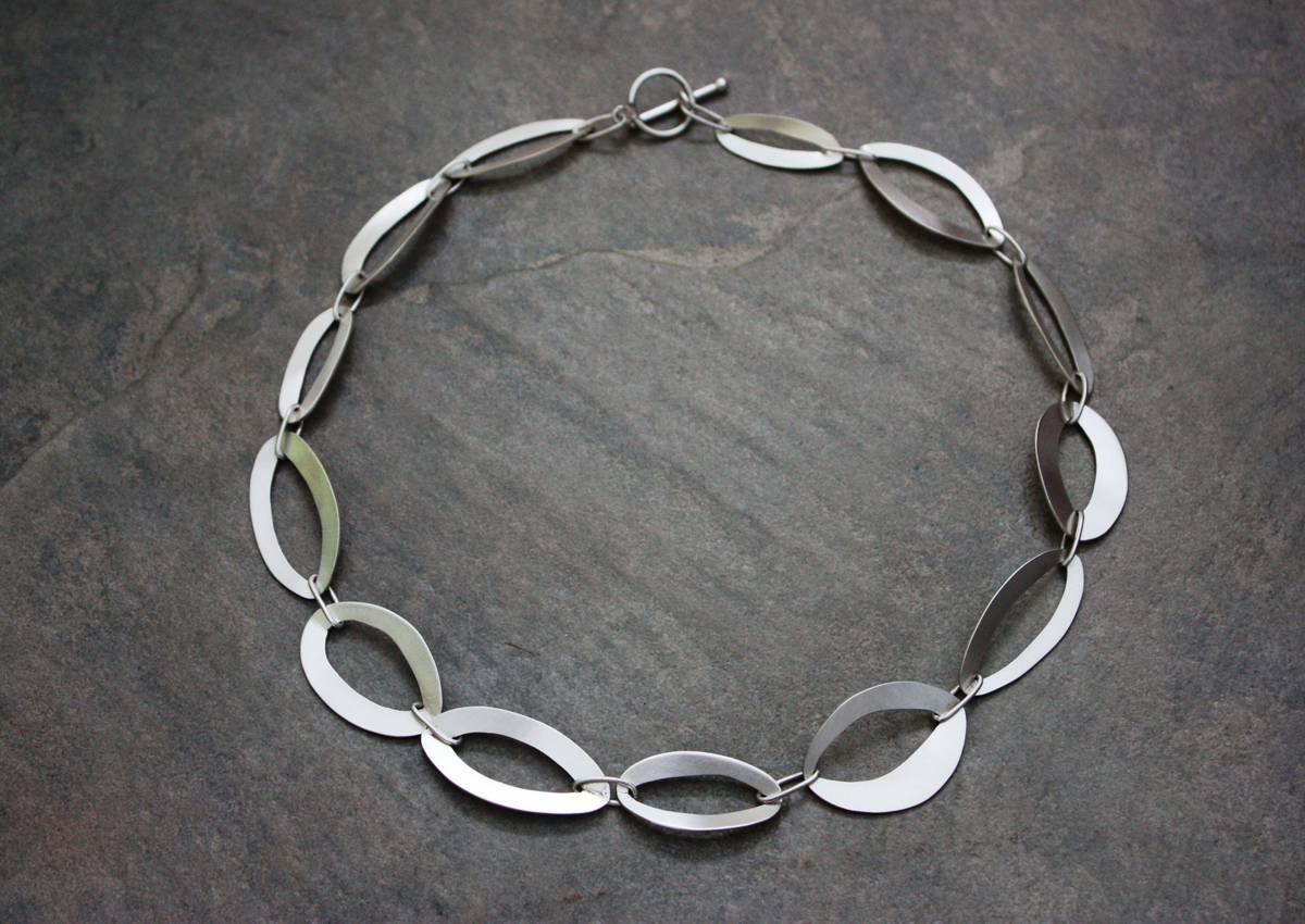 Neck jewellery by Elisabeth Soppelsa - Sterling Silver