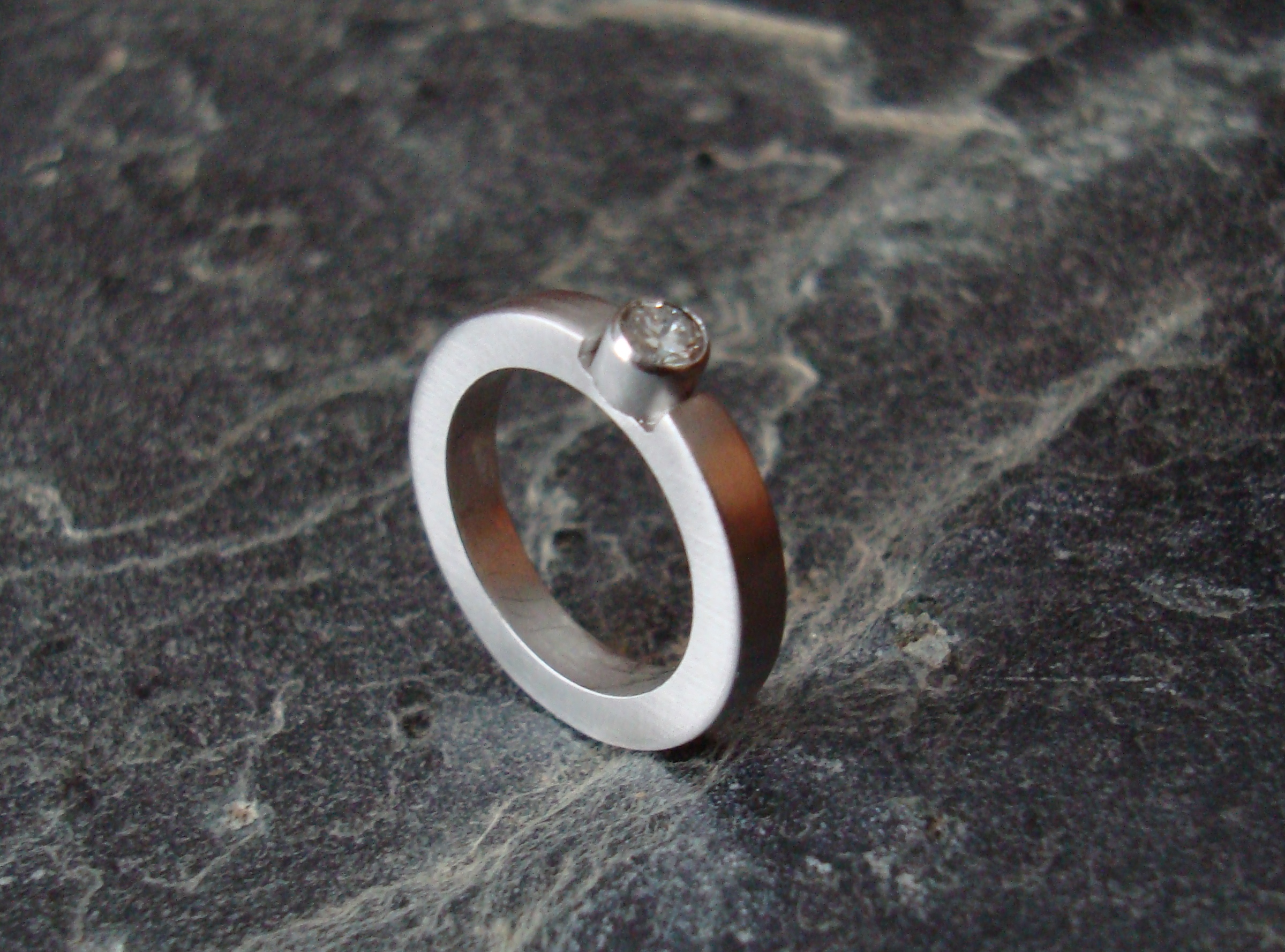 Ring by Elisabeth Soppelsa - Ring 18 K White Gold and Diamond