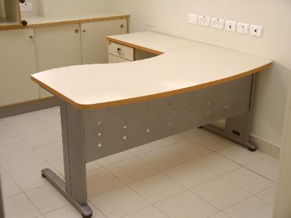 שולחנות אורדונומים ומזכירה 1