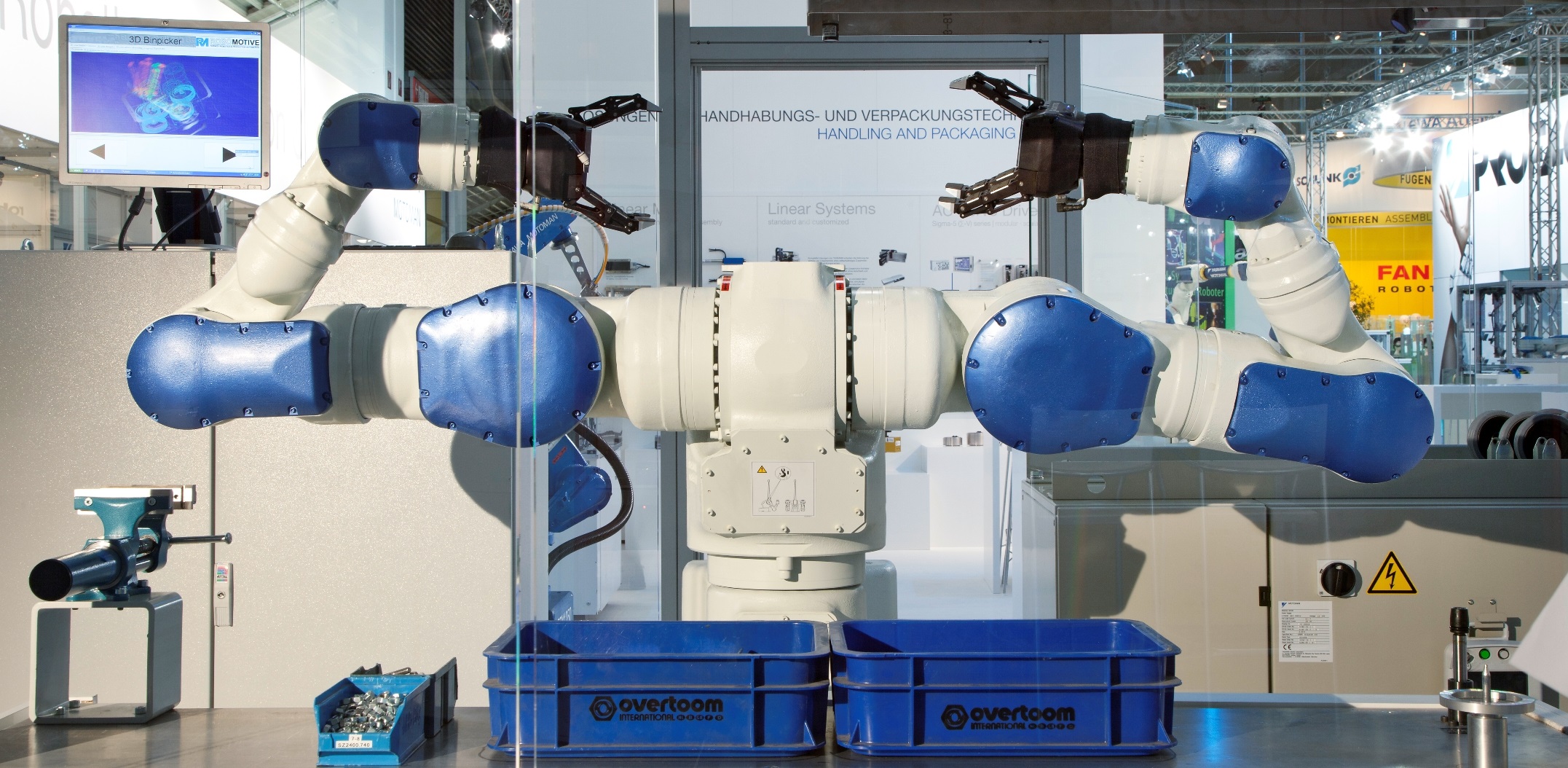 Robomotive robot cell