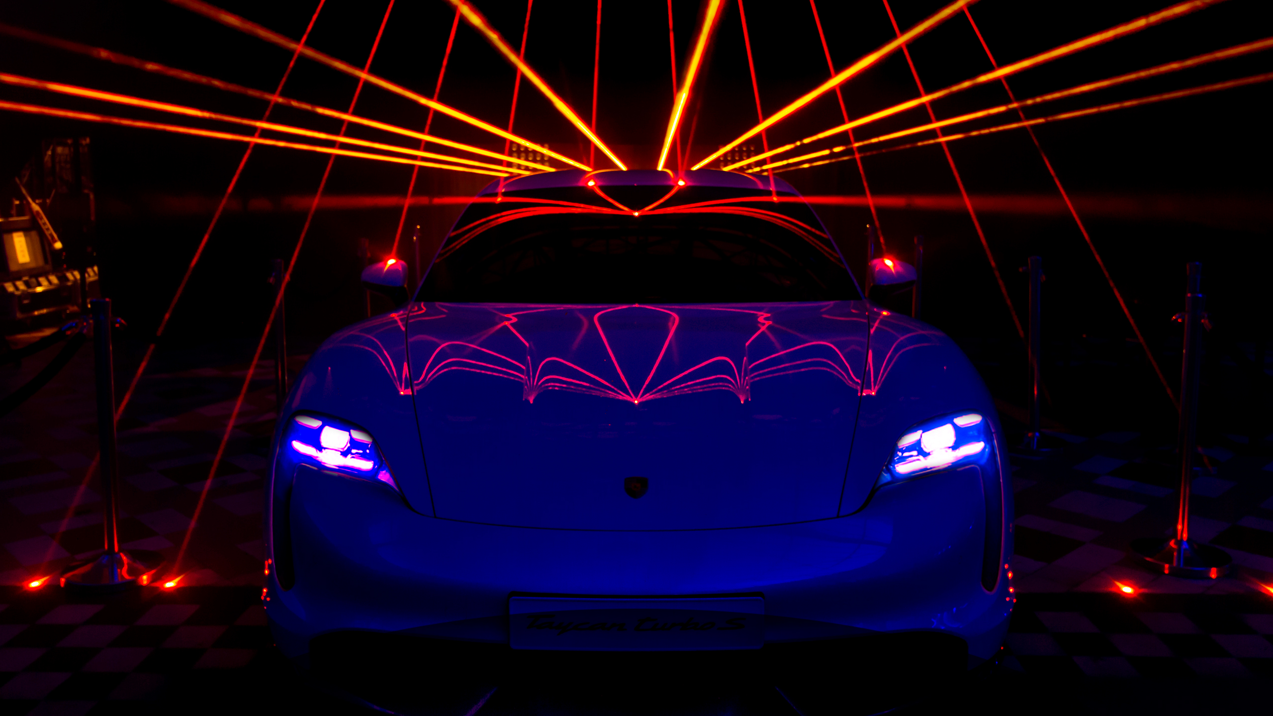 Porsche Taycan Product Presentation – Beamshow