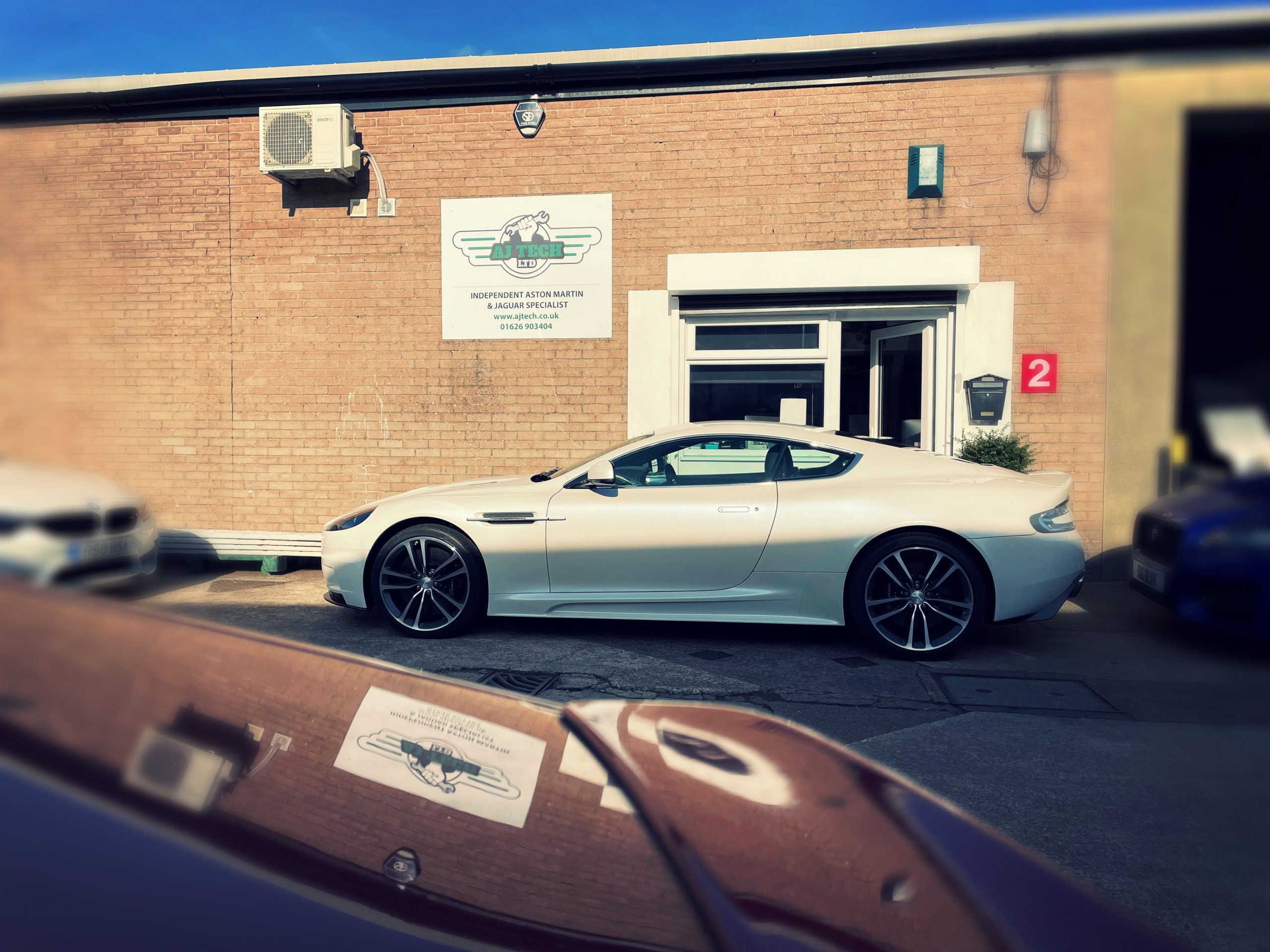 INDEPENDENT    ASTON MARTIN & JAGUAR  SPECIALIST SOUTH WEST