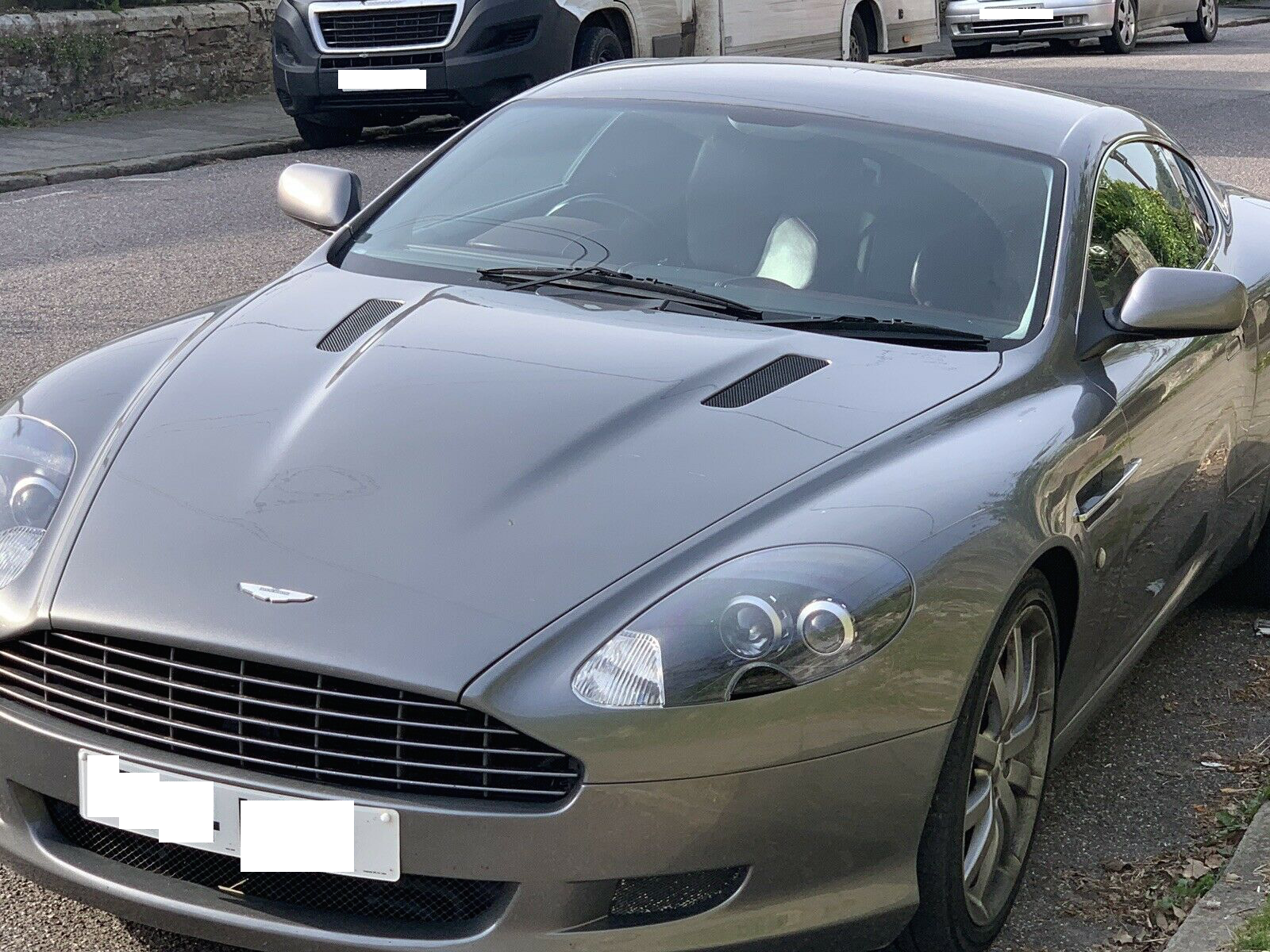 Aston Martin DB9 front