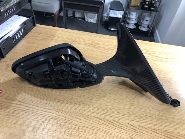 DBS RH mirror carbon fibre
