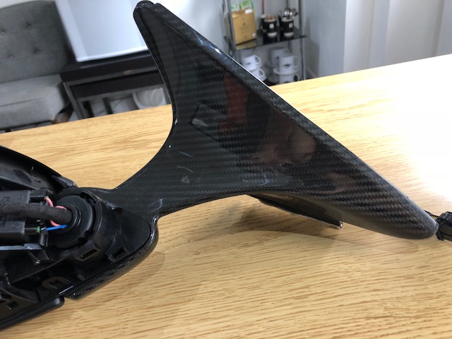DBS RH mirror carbon fibre