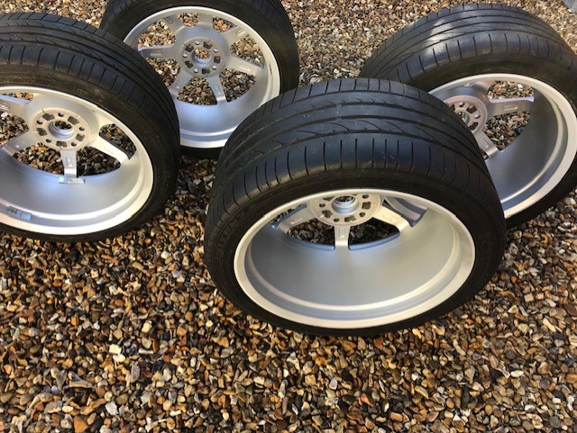 FOR SALE - Aston Martin 19” Wheels