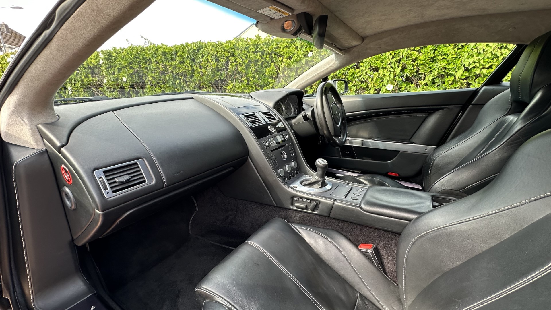 FOR SALE - Stunning Aston Martin Vantage 2007 4.3