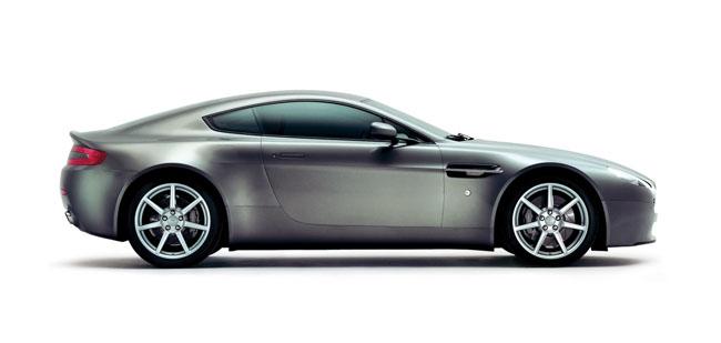 V8 VANTAGE
