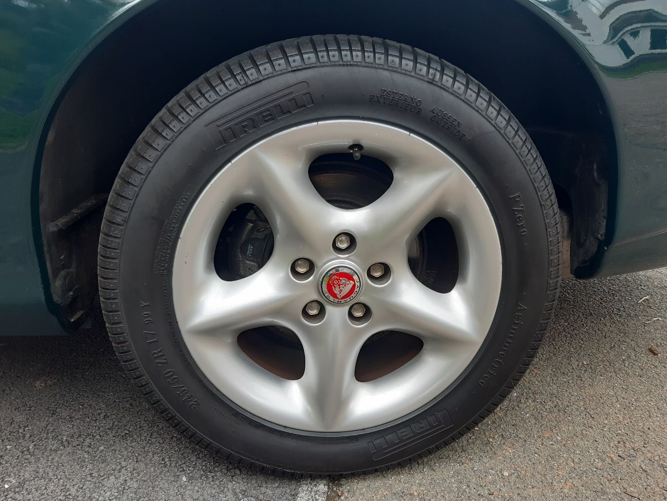 JAGUAR XK8 4.0 LITRE COUPE
