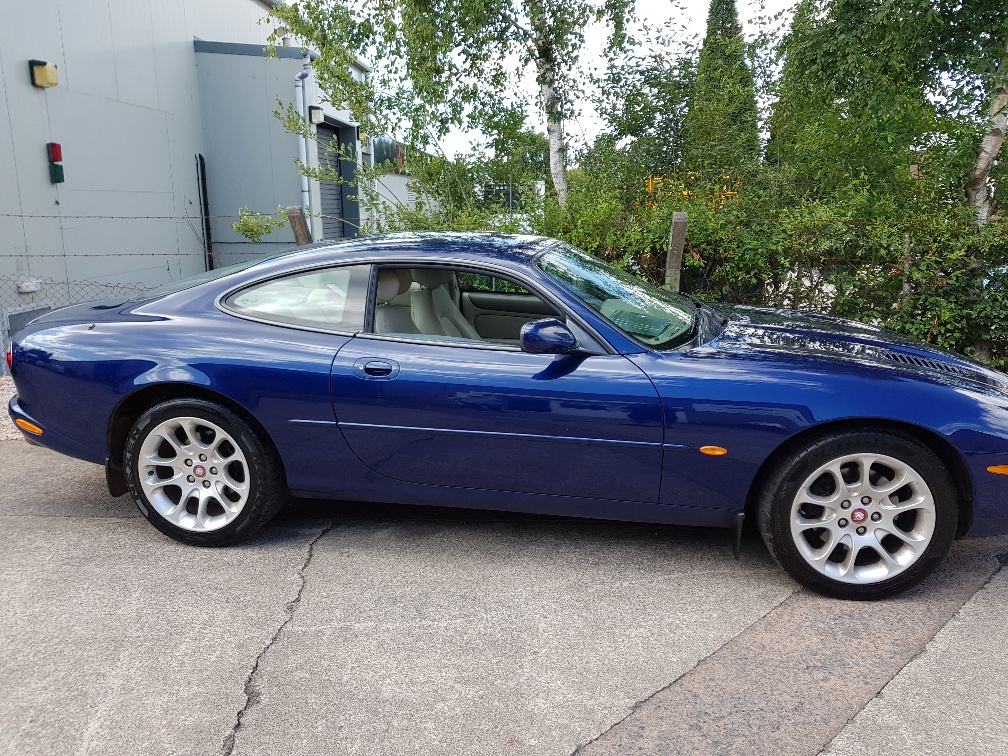 Jaguar XKR 2001