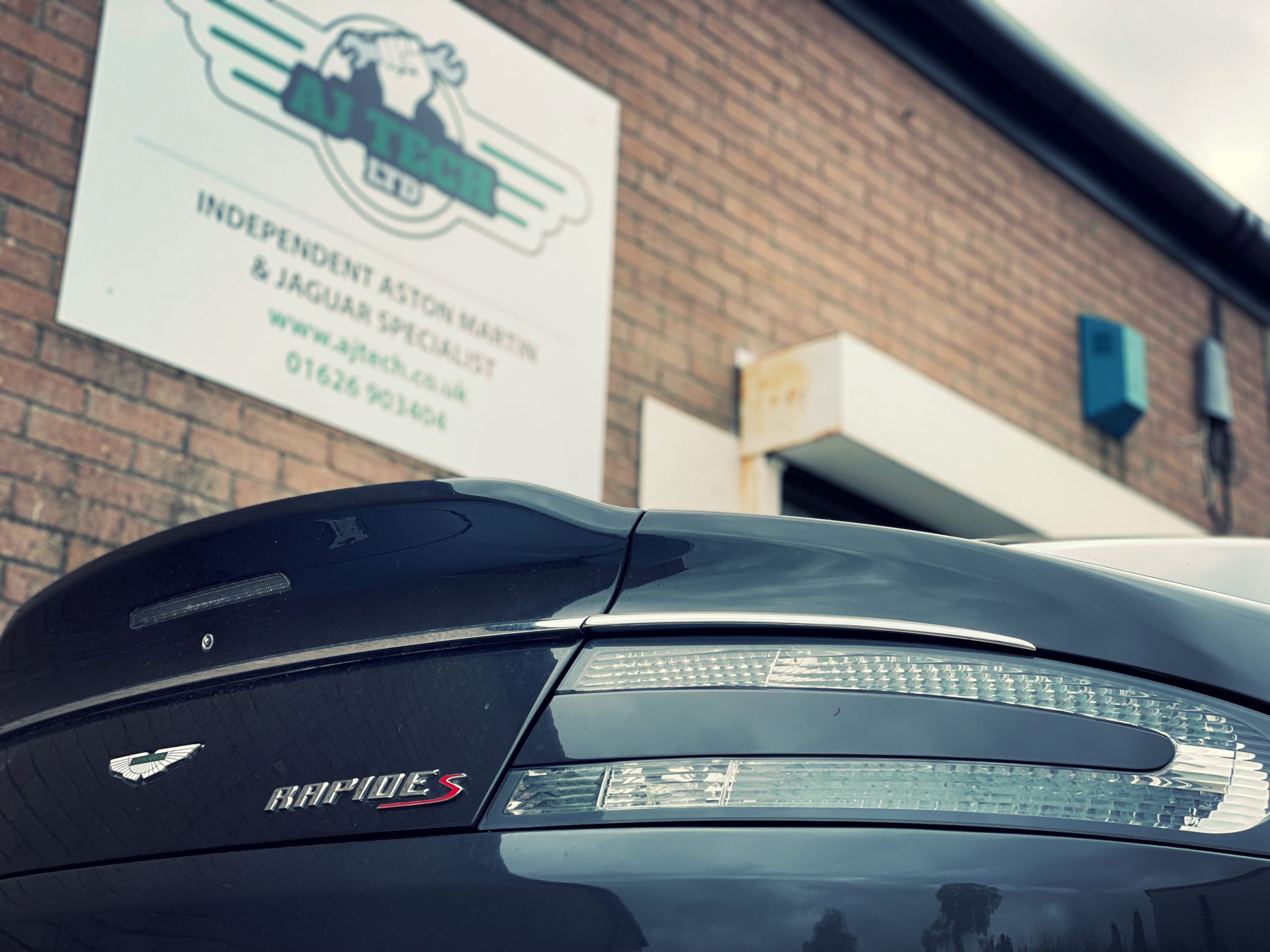 INDEPENDENT    ASTON MARTIN & JAGUAR  SPECIALIST SOUTH WEST
