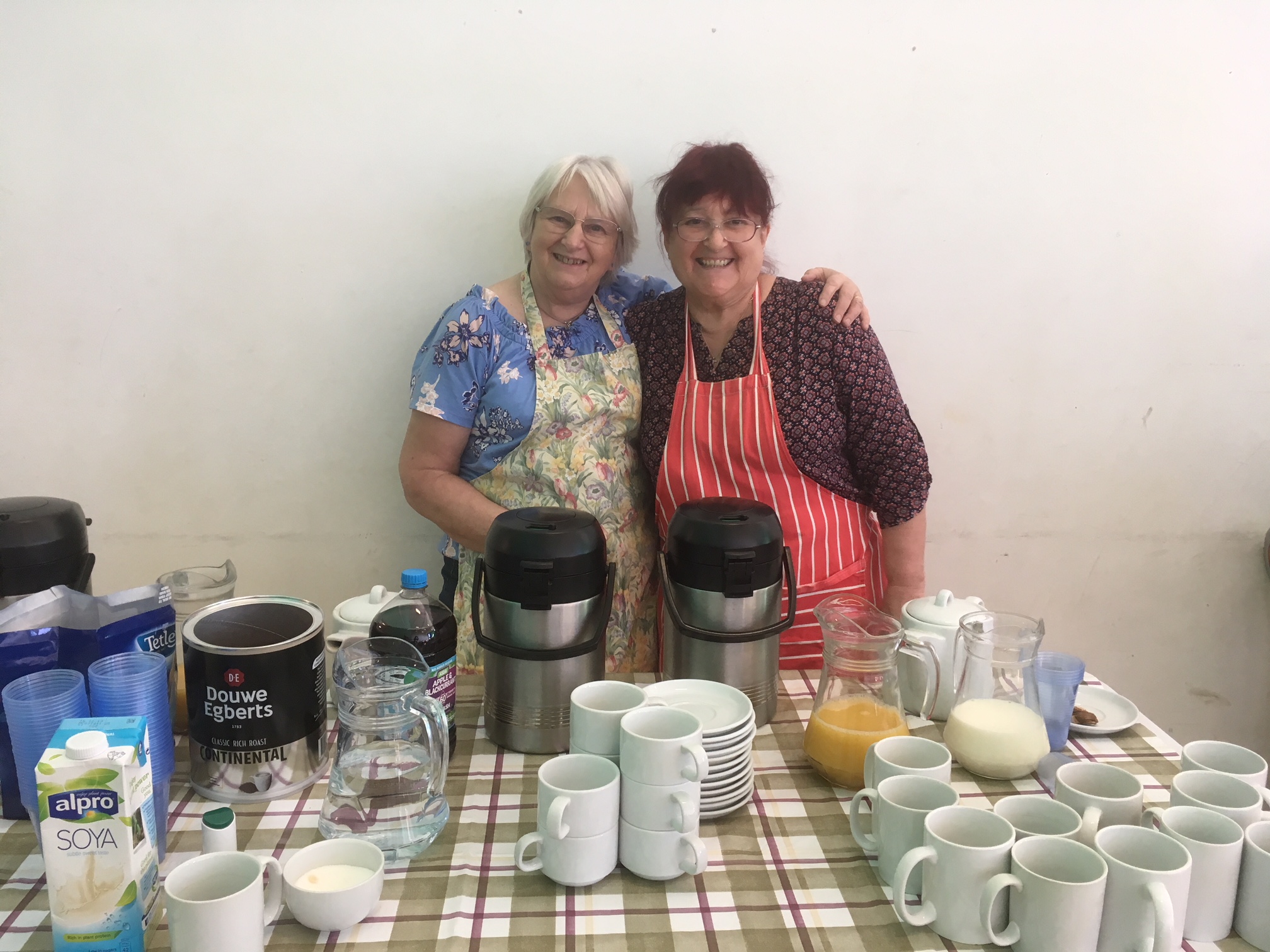 Glenda Tucker & Sue Turner on refreshment duties