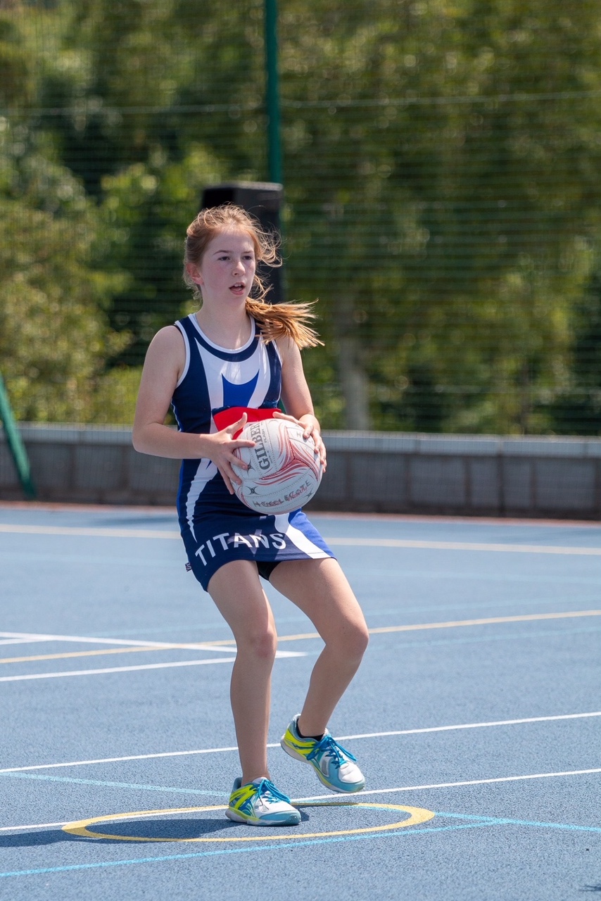 July 2019 - Georgia ready for the centre pass
