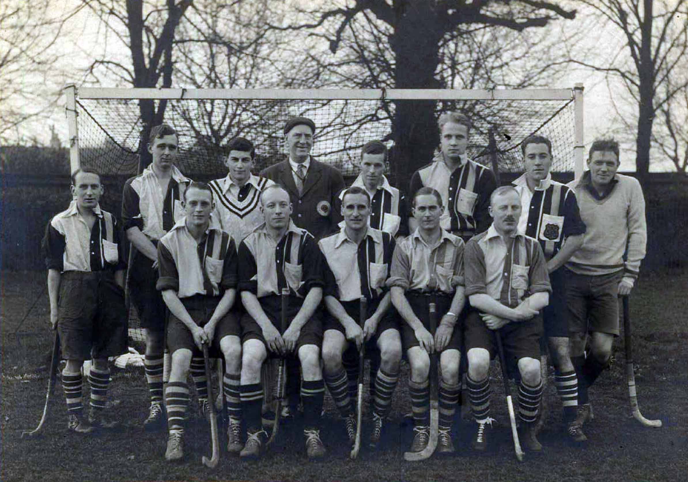 1933-34-2nd-XI-photo