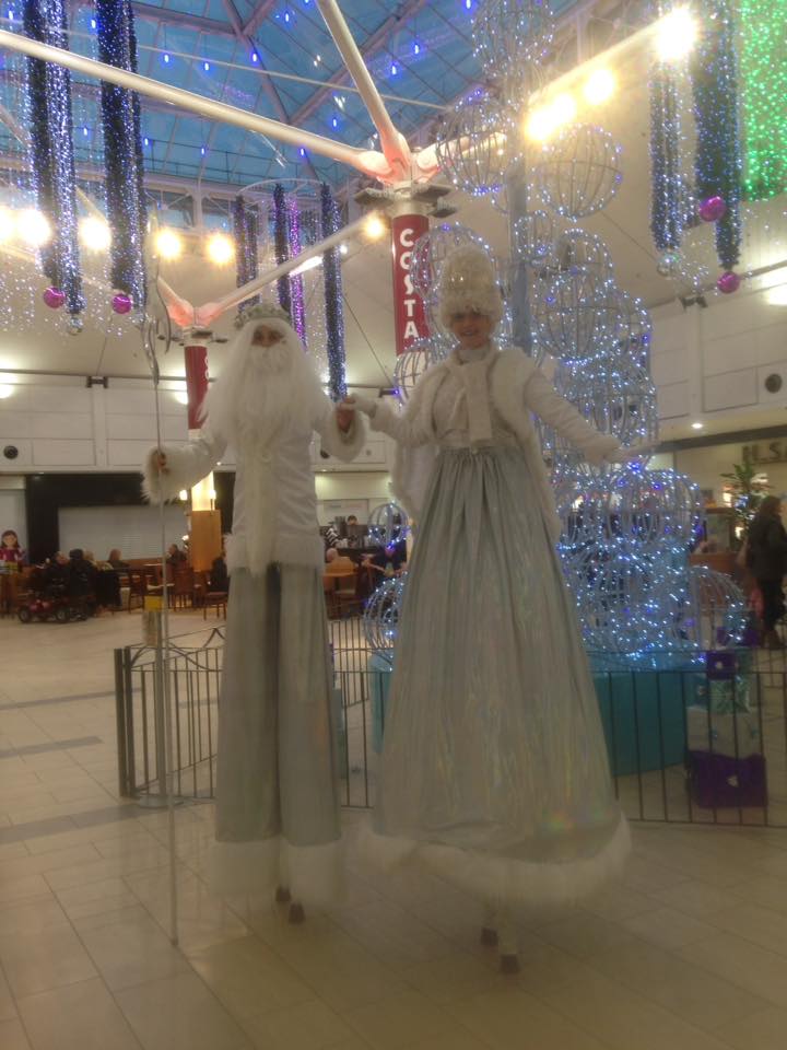 Christmas Snow King and Queen Stilt Walkers Christmas Snow King and Queen Stilt Walkers