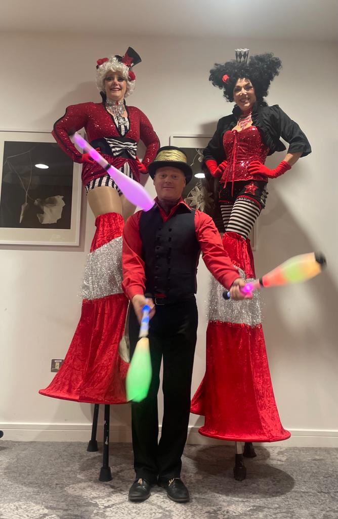 Christmas Circus Entertainment — photo 5