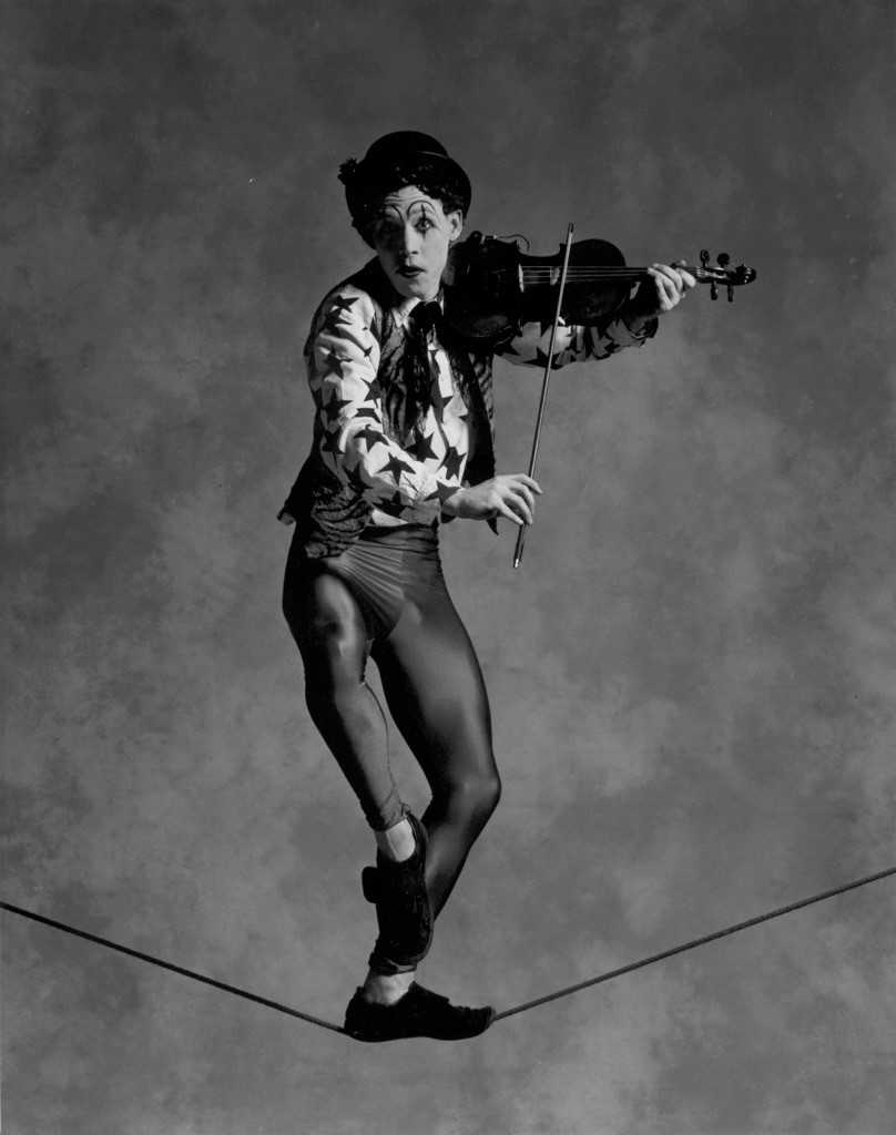 Street Performer Vintage​ - Street Performers