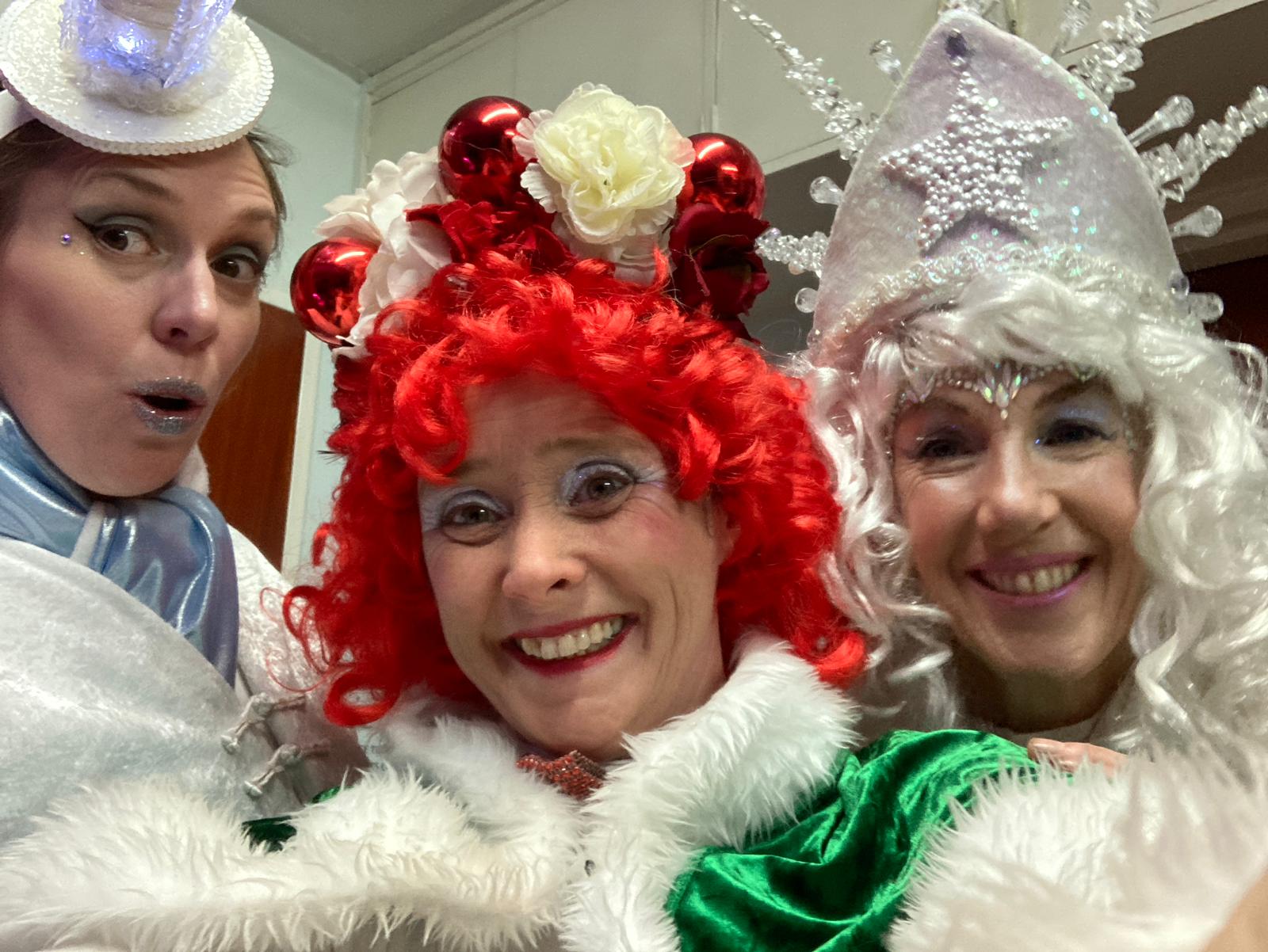 Circus Antics Christmas Highlights — photo 1