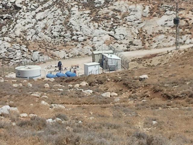 מכורה טיפול בבריכת מים עבודות חשמל ופיקוד - תמונה 1
