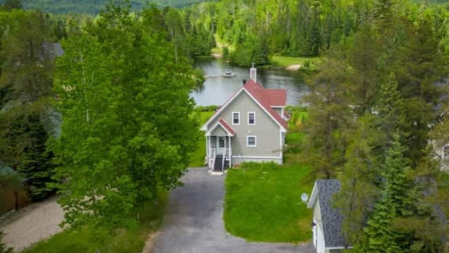 Entire chalet in St-Côme, QC | WeChalet