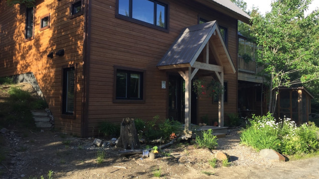 Entire loft in Sainte-Lucie-des-Laurentides, QC | WeChalet
