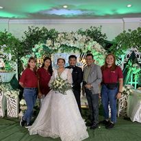 Model wearing plain gray basic tee.